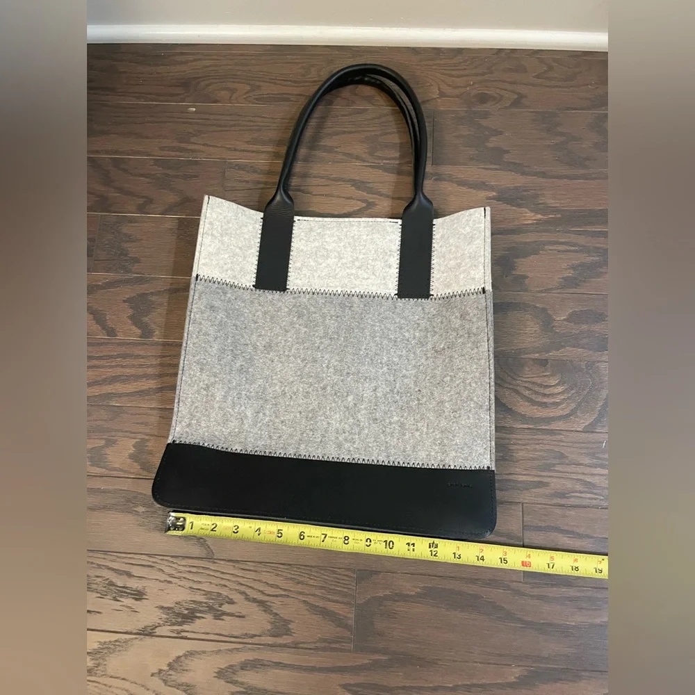 NEW! GRAF LANTZ JAUNT MERINO WOOL FELT TOTE GRANITE/BLACK